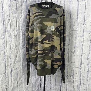 **MUTUAL WEAVE Camouflaged Pullover Sweater Large‎